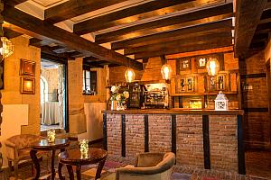 cafeteria bar